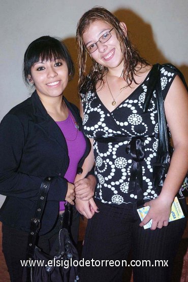 11112007
Monserrat Jaramillo y María de Lourdes Gámez.
