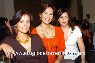 11112007
Pilar de Villarreal, Miriam de Díaz de León y Angélica Espinosa.