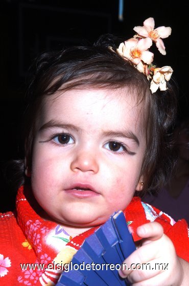 09112007
Miranda Montaña Aranzabal se divirtió a lo grande en una piñata.