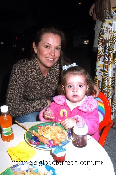 11112007
Liliana Delgado y Mariana Hernández.