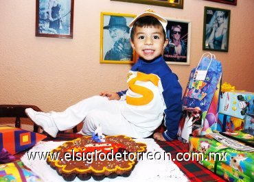 11112007
Víctor Gilberto Lozano Alanís durante su fiesta de cuatro años.