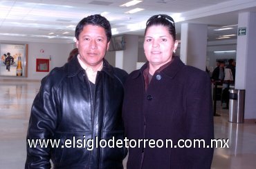 04112007
Elías Martínez y Graciela de Martínez partieron a El Paso, Texas.