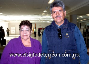 05112007
María Elena Nava y Pedro Malacara viajaron a Las Vegas, Nevada.
