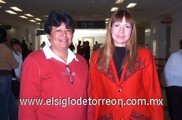 07112007
Elisa Urquizo y Susana Flores viajaron con destino a Orizaba, Veracruz.