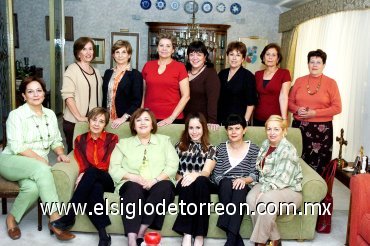 16112007
Martha, Martha Danla, Tata, Nancy Lozano, Ceci Martínez, Conchis Garza, Mari de Sada, Rosita de Pérez, Angélica de Leal, Blanca de Sánchez y Marilú Gidi.