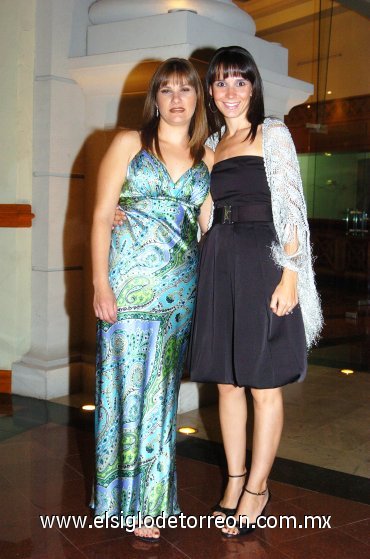 16112007
Ileana de Ramírez y Begoña de Sada.