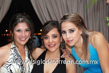 18112007
Aída G. de Jaidar, Fernanda J. de De la Garza y Lizzy Jaime.