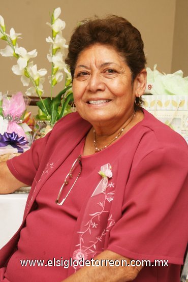 18112007
Hermelinda Hernández de Haro celebró su cumpleaños número 55 con agradable reunión.