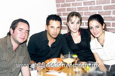 Alejandro Teele, José Antonio Flores, Daniela Teele y Mayela de la Garza.