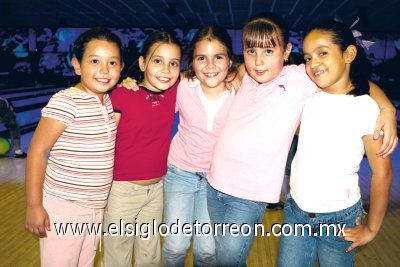Luisa, Sofía, Maritere, Claudia y Daniela.