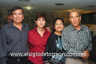 23112007
Alberto Ibarra, Beatriz de Montaña, María Eugenia de Ethridge y Víctor Velázquez.