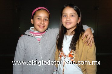 25112007
Frida Prado y Mary Loly Muñoz.