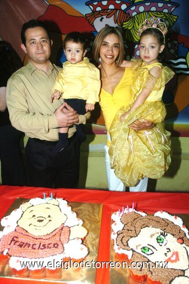 25112007
Un feliz cumpleaños tuvieron los hermanos Francisco Jesús y Arantza Echávarri Rivera, quienes fueron festejados por sus papás Juan Carlos Echávarri y Rosy R. de Echávarri.