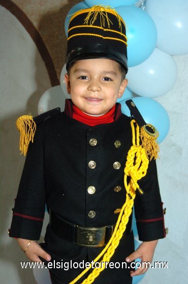 30112007
Alberto Josafat Martínez Valenzuela el día que fue festejado por su cumpleaños.