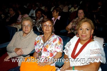 18112007
Judith de Urtiaga, Angelina Hernández y Silvia Navarro.