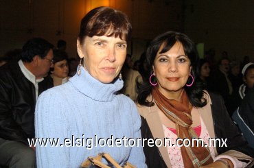 25112007
Ruth de la Fuente y Rosa María de Escamilla.