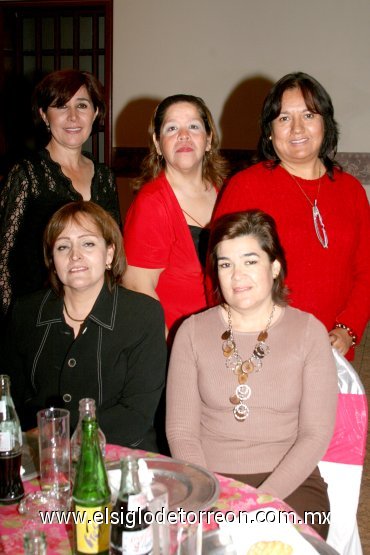 29112007
Yolanda Samperio, Claudia Názer, Elvia Gutiérrez, Irma de Leyva y Elvira de Cuéllar.