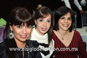30112007
Anabel C. de Murra, Belinda de Ortueta y Laurencia de Herrera.