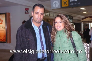 29112007
Ángel Cázares y Maribel Rueda llegaron de la Ciudad de México.