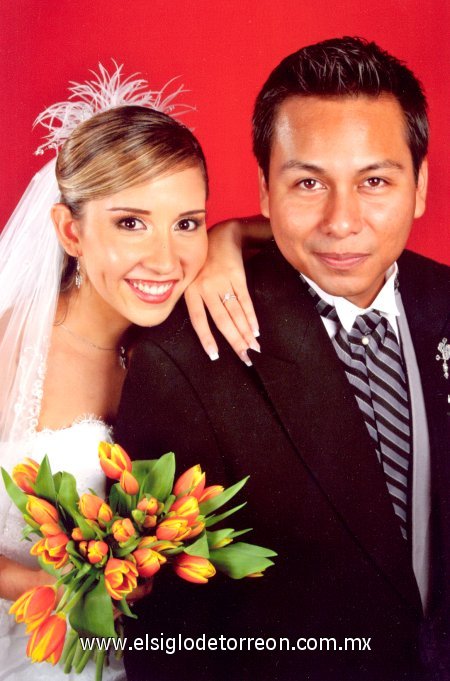 Ing. Jorge Alberto Cruz Álvarez y Lic. Ana Érika Fernández Campa unieron su vida en sagrado matrimonio en la parroquia de Nuestra Señora Reina delos Ángeles, en San Pedro Garza García, Nuevo León, el sábado 29 de septiembre de 2007.