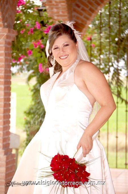 Srita. Alejandra de la Torre de la Torre el día de su enlace nupcial con el Sr. Francisco Xavier Mora Dávalos.

Katia Herrera Fotografía.