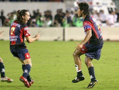 El pase mágico y el gol espectacular fueron la mejor manera de despertar a un equipo.