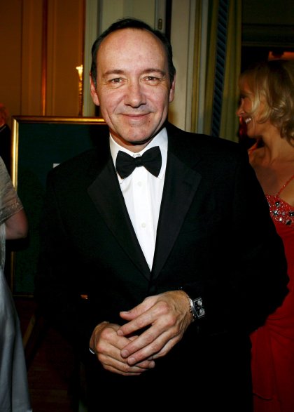 El actor norteamericano, Kevin Spacey, posa para los medios antes del banquete del Comité de los Premios Nobel en el Grand Hotel.