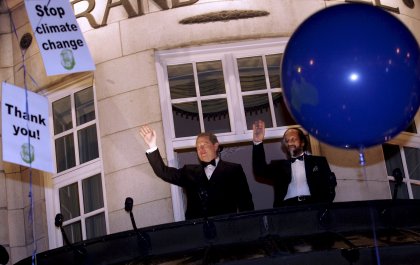 Los ganadores del Nobel de la Paz, Al Gore y Rajendra K. Pachauri, del Consejo sobre el Cambio Climático de la ONU.