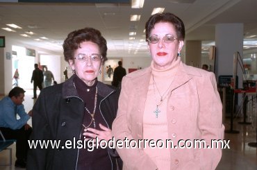 08122007
Mary Carmen y Ángela María Vergara viajaron a la Ciudad de México.