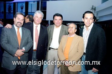 02122007
Fernando Royo, Guillermo Henicel, Guillermo Dávila, Fernando Martínez y Manuel Martínez.
