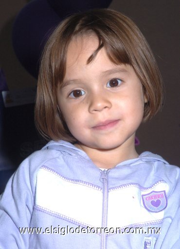 03122007
Marlene Zorrila disfrutó de un evento infantil.