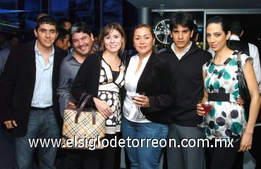 03122007
Romeo Rodríguez, Xohualli Campos, Marisela de Campos, Daniela de Rodríguez, Daniel Trejo y Luisa Díaz.