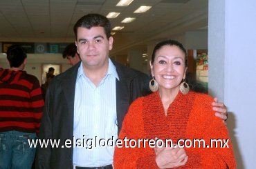 15122007
Pablo Fernández y María Guadalupe Mireles viajaron a la Ciudad de México.