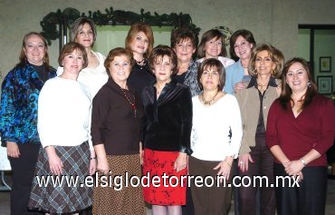 17122007
Chacha de García, Neda de Giacomán, Margarita Rivera, Ana Tere de García, Caty de Zreick, Anita de la Mora, Nancy de Jalife, Gaby de Guajardo, Ivonne Dávila, Betty de Gómez, Gaby de García y Susy de Rodríguez.
