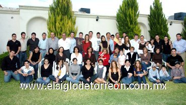 17122007
Fiesta navideña de las familias Allegre Alonso, Cepeda Amarante, Cepeda Rebollo, Díaz de León Rebollo, Garza Rebollo, Humphrey Amarante, Madero Humphrey, Martín López, Torres Lavín y Villarreal Fernández.