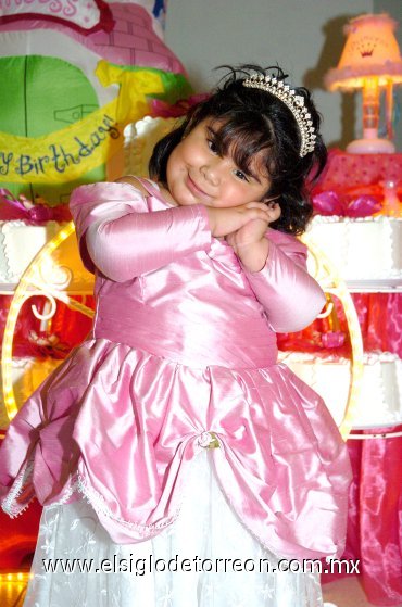 09122007
Dafne Paola Maldonado Castañeda cumplió tres años de edad.