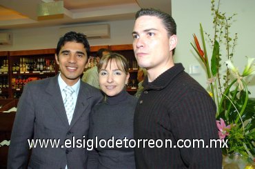 09122007
Roberto Garea, Claudia de Garza e Ignacio Cárdenas