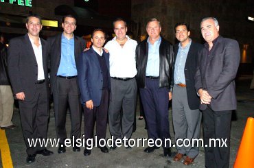 11122007
Hernán Montealvo, Claudio Triches, Eduardo Tricio, Eduardo Gándara, Alejandro Estrada, Gerardo Rosas y Víctor Almaguer.