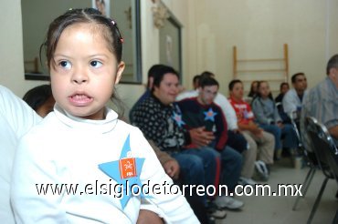 12122007
Se llevó a cabo el anuncio del almanaque ante la presencia de alumnos del centro.