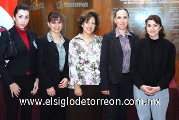 24122007
Cecilia Cardiel de Lastra, Ana Cecilia Aguilar de Pérez, Mayela Medina de Ojeda, Verónica Kempke y Verónica Zurita de González.