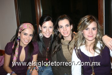 24122007
Lilia Reyes, Vero Zertuche, Susy Estrada y Sandra Cabrera.