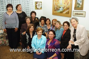 15122007
Sarita, Rosita, Maruí, Irene, Tita, Oli, Tere, Carmen, Pepeta, Martha, Mary y Lupita.