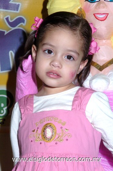 16122007
Tres años cumplió, Mary Sofi Fahur Ávalos.