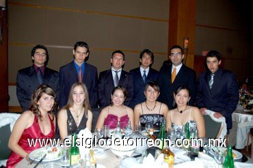 17122007
Idaly Arellano, Lydia Arellano, Monse Vázquez, Maribel Rubio, Rafael González, Mario García, Gerardo Rodríguez, Jorge García, Enrique Castañeda y Ángel Ávila.