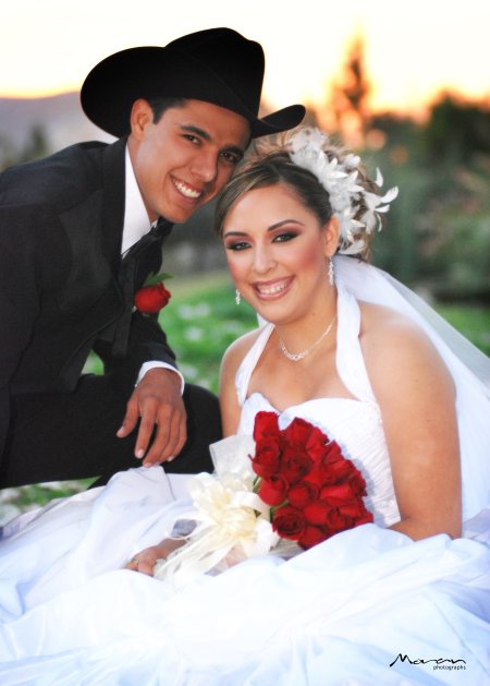 Sr. José Ramón Ortiz Rodríguez y Srita. Jéssica Arreola Oláguez contrajeron nupcias con el  en el altar de la parroquia del Señor de la Misericordia el 23 de noviembre de 2007. 

Fotografía Morán