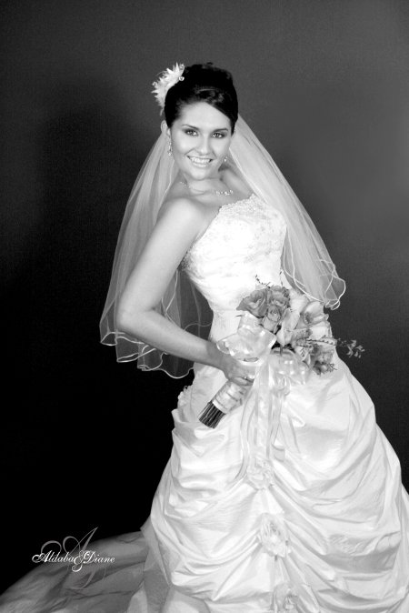 Ing. Martha Berenice Rodríguez Sánchez el día de su boda con el Lic. Juan José Ramos Martínez. 

Estudio Aldaba & Diane