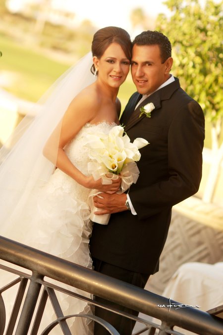 Ing. Mario Cuauhtémoc Quintero Mora y LEM. Rocío Fabiola Escalante Chavarría contrajeron matrimonio en la parroquia de La Inmaculada Concepción el pasado sábado 17 de noviembre de 2007.

Estudio Carlos Maqueda.