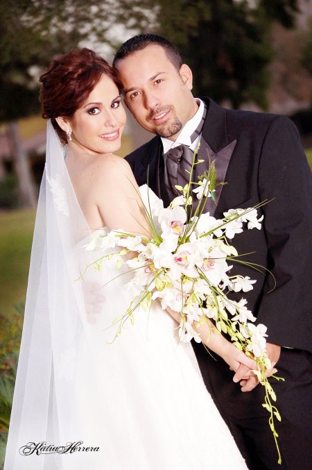 Sr. Fernando García Gándara y Srita. María del Pilar González Arriaga unieron su vida en sagrado matrimonio en el altar de la parroquia Los Ángeles, el pasado viernes 23 de noviembre de 2007.

Estudio Katia Herrera.