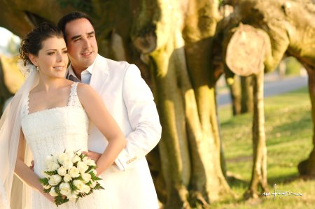 Sr. Alejandro Ortiz Cano y Srita. Nidia Dávila González contrajeron nupcias en la ciudad de Mazatlán, Sinaloa el sábado ocho de diciembre de 2007.

Estudio Carlos Maqueda