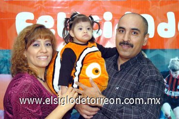 02012008
Estefanía Astorga García fue festejada al cumplir dos años por sus papás Mirna Grcía de Astorga y Roberto Astorga.